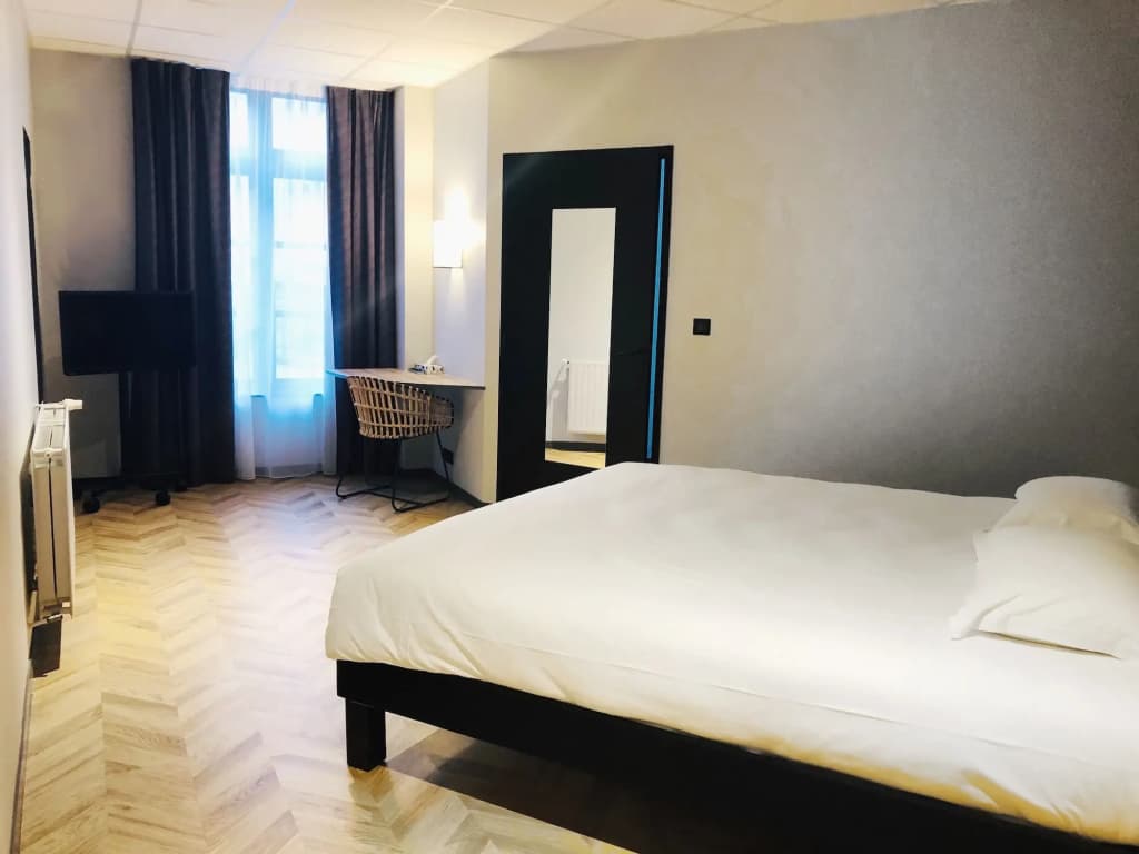 Hôtel Lanjuinais - Photo 3