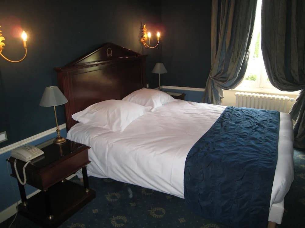Logis Hôtel Les Maréchaux - Photo 3