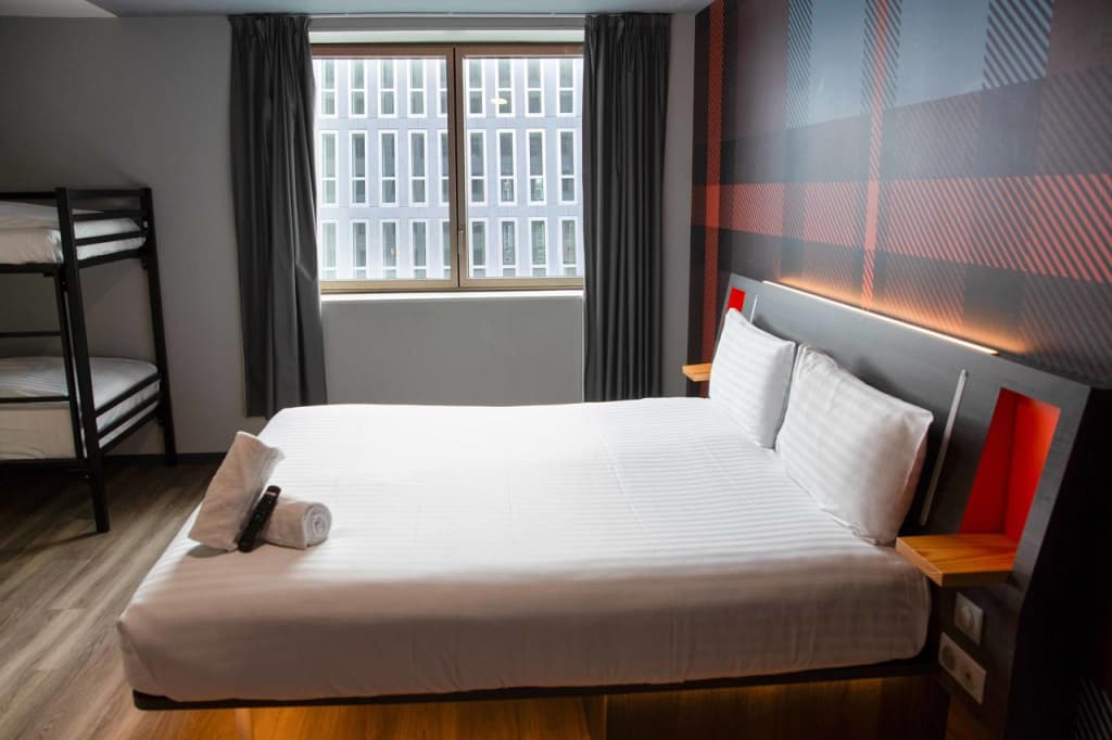 easyHotel Paris Nord Aubervilliers - Miniature 6
