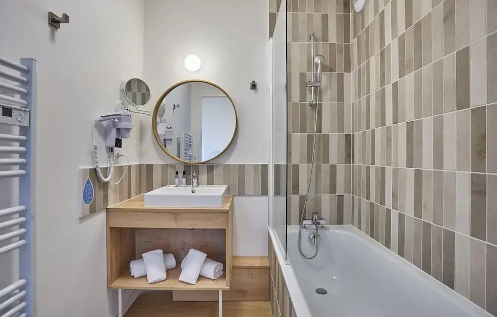 Apartment in Royan Near Sandy Beaches - Miniature 7