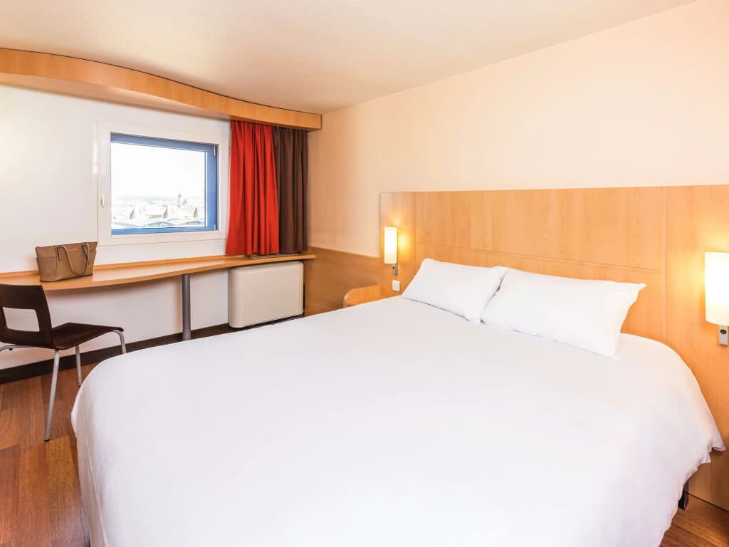 ibis Bordeaux Centre Meriadeck - Photo 4