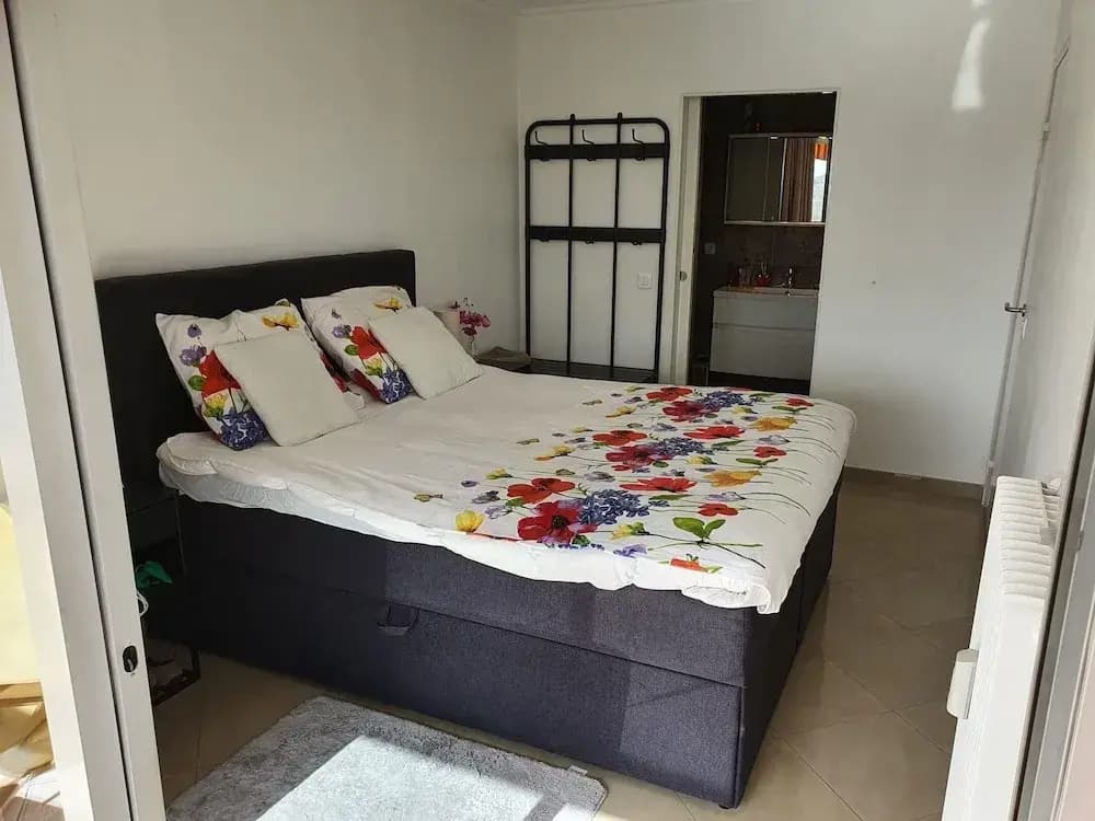 2 Bedroom Apartment in a Secure Residence in Mandelieu With a Shared Pool and Close to the Center - 2301 - Photo 3