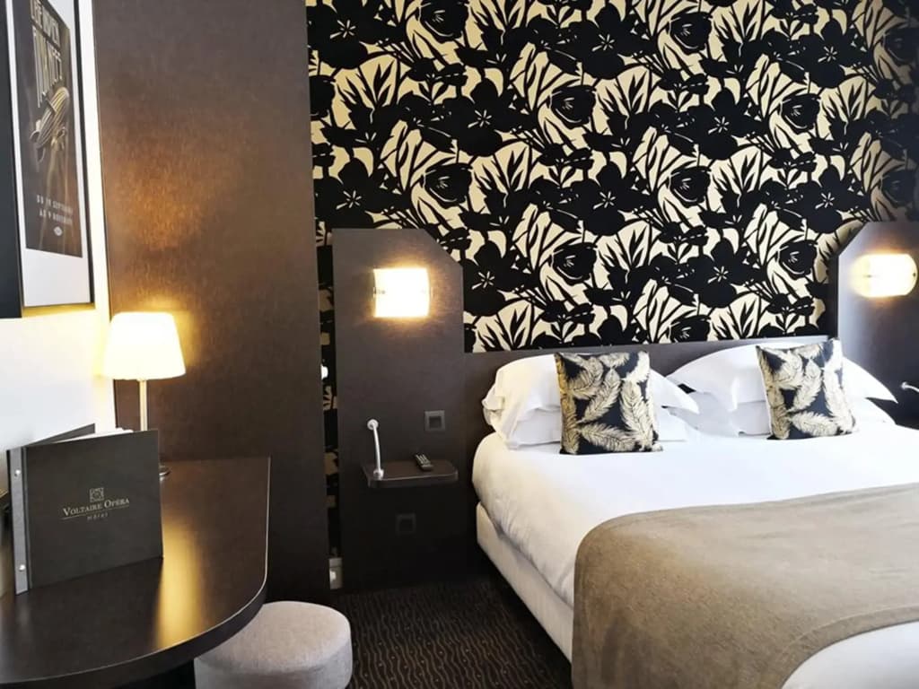 Hotel Voltaire Opera Nantes Centre - Photo 2