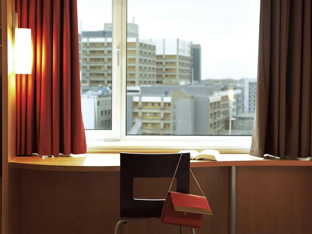 ibis Rouen Centre Champ de Mars - Miniature 7