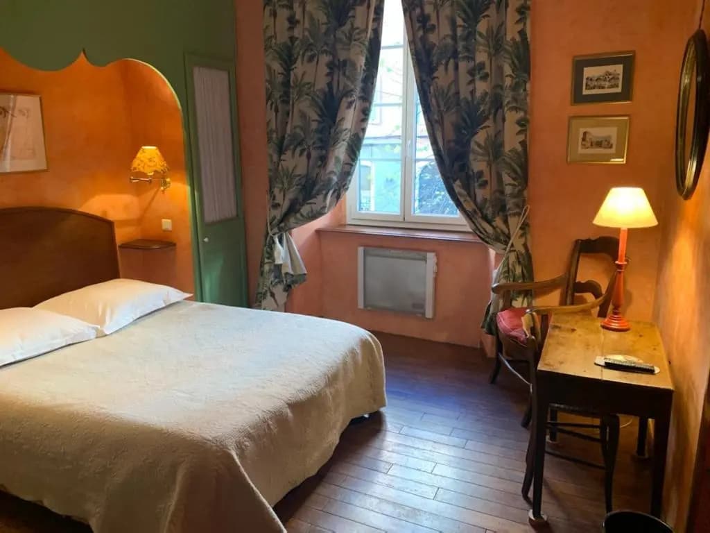 Hotel Central Bastia - Photo 1
