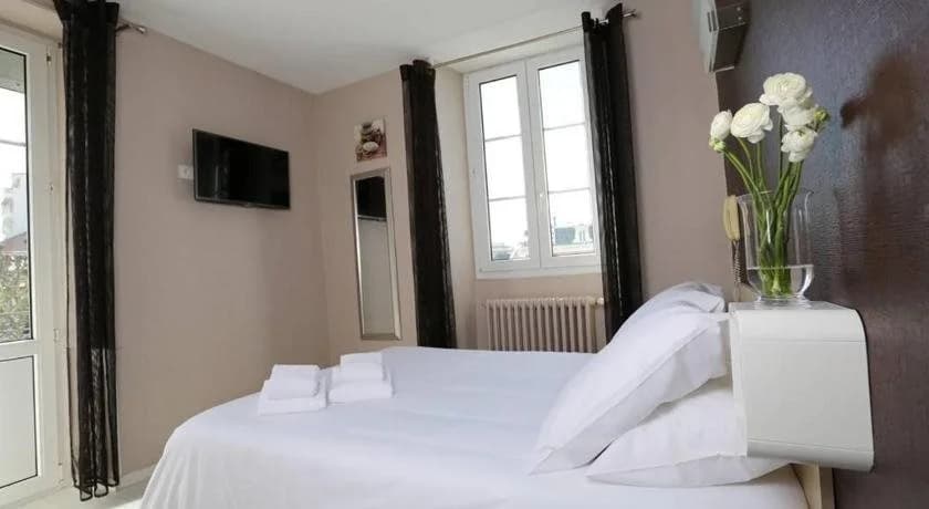Hôtel Saint James - Photo 4