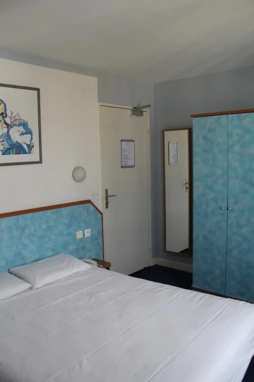 Hotel Royal Mansart - Photo 4