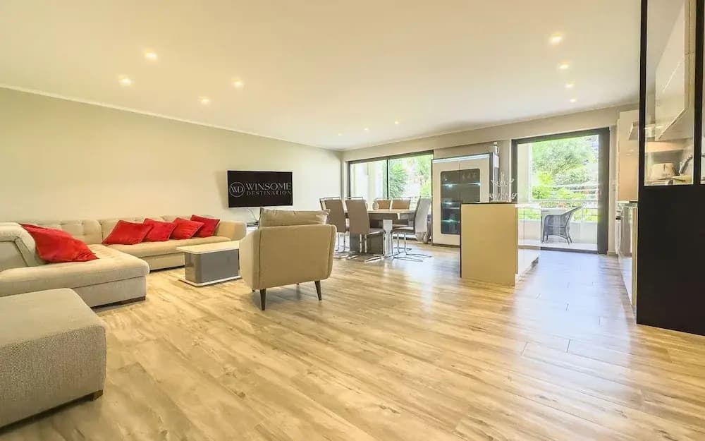 Le First in Cannes With 2 Bedrooms and 2 Bathrooms - Photo 1