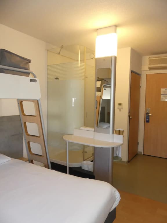 ibis budget Istres Trigance - Miniature 6