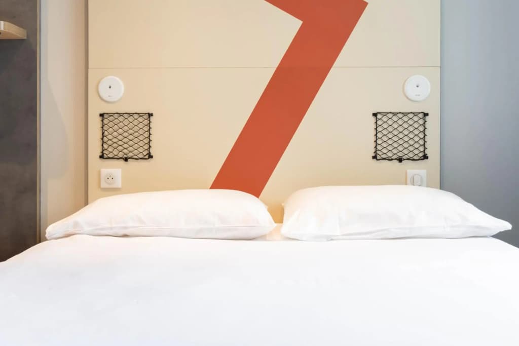 ibis Budget La Rochelle Centre Gare - Miniature 6