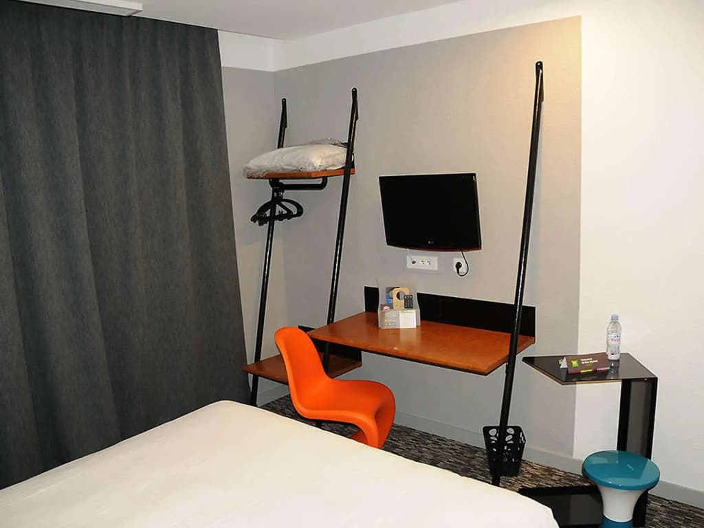ibis Styles Chambery Centre Gare - Photo 4