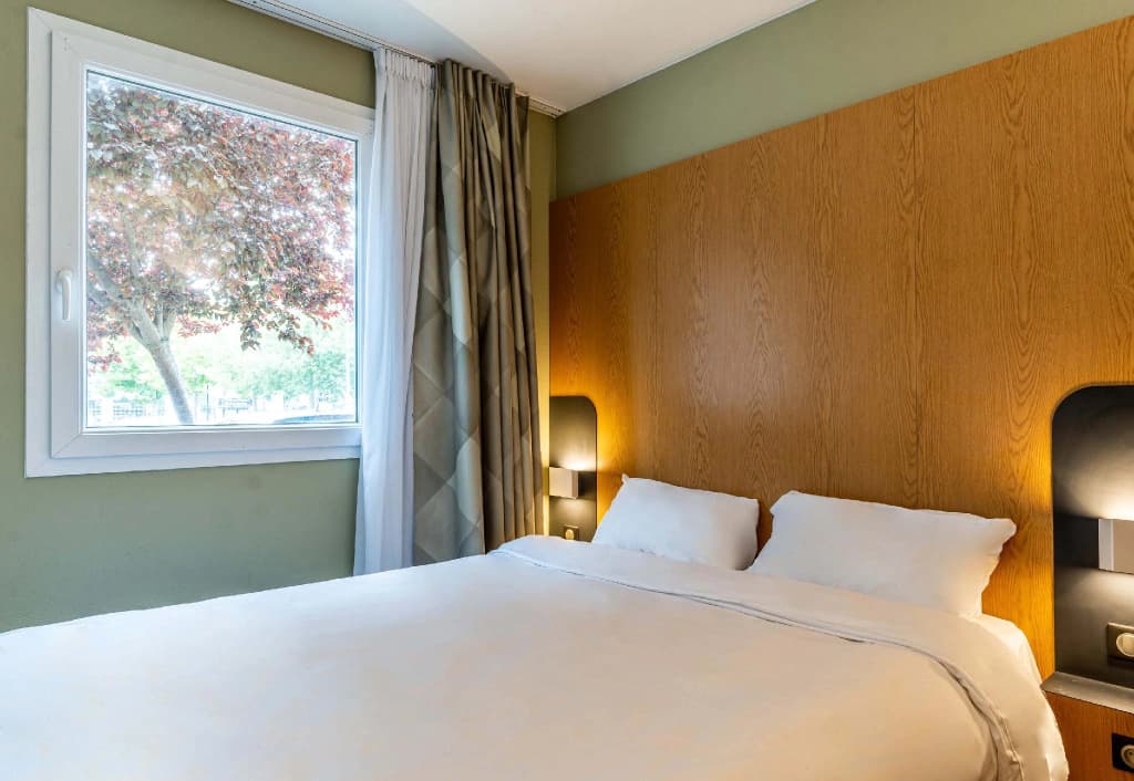 B&B HOTEL Aix-en-Provence Le Tholonet - Photo 2