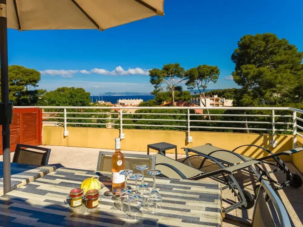 Nice Apartment With Terrace and sea View - Miniature 7