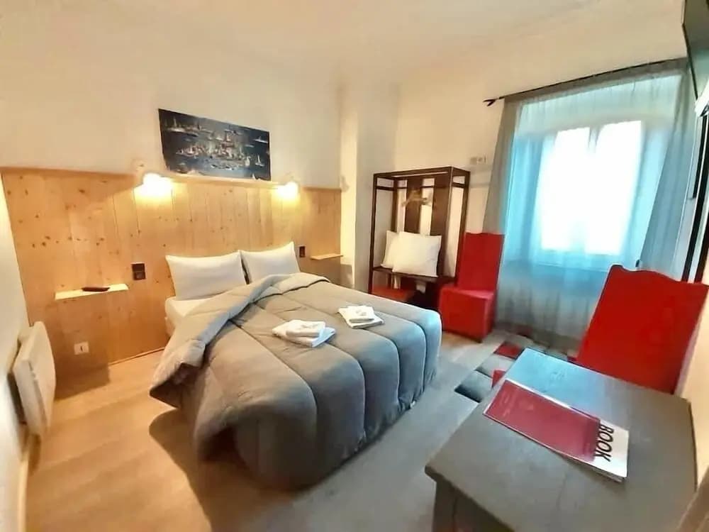Hotel Bayle - Miniature 6