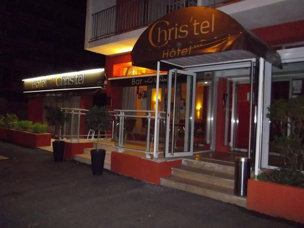 Hôtel Chris'tel - Photo 1