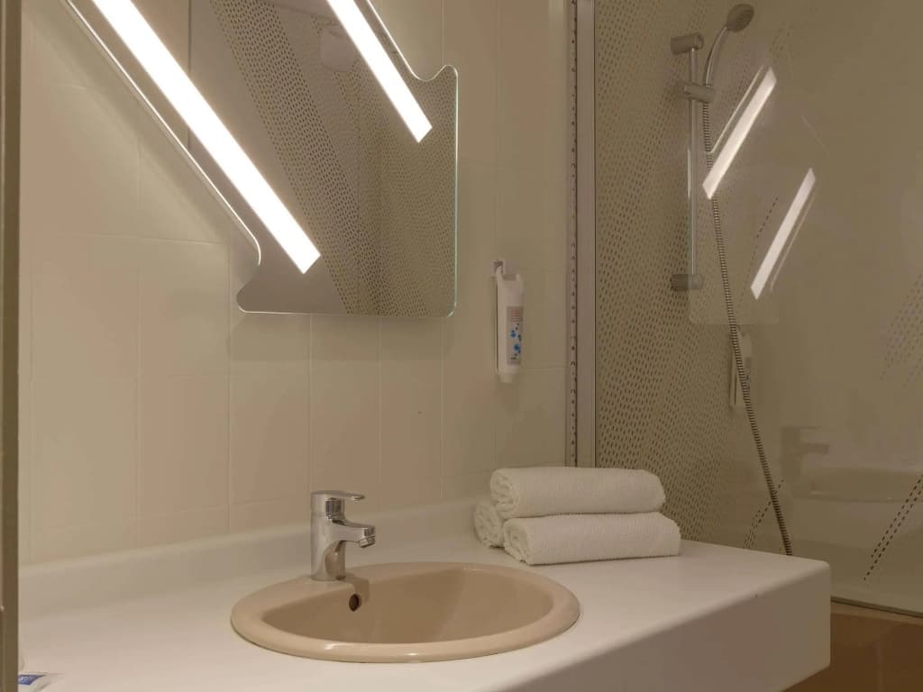 ibis budget Le Puy en Velay - Miniature 8