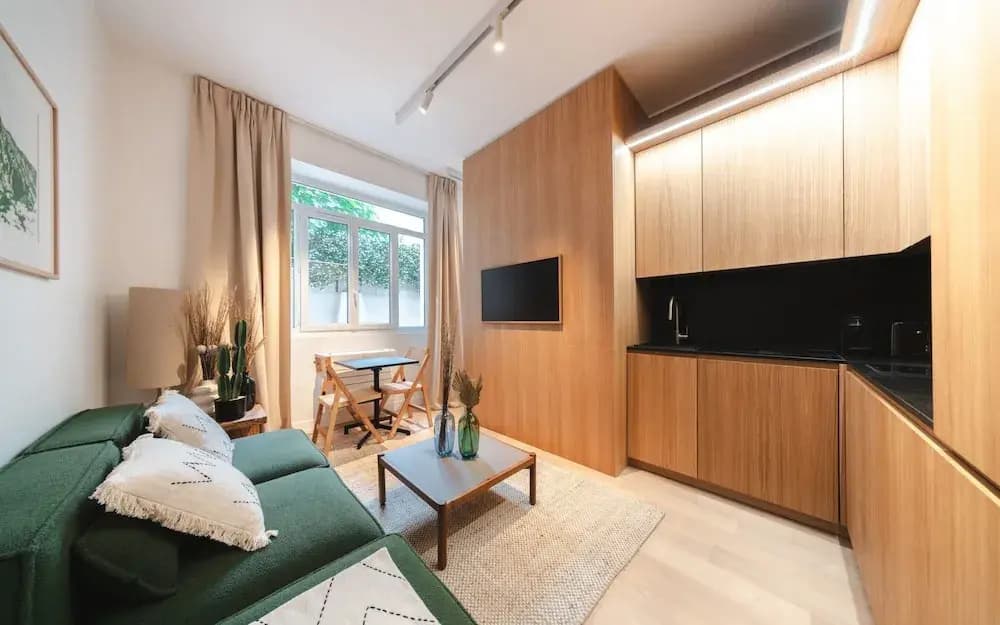 AC Apartment With Terrace in the Center of Paris - Photo 5