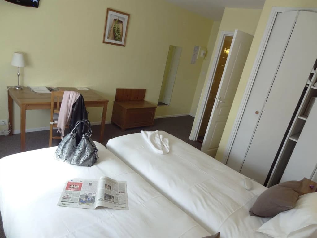 Hotel Akena Le Prado - Photo 3