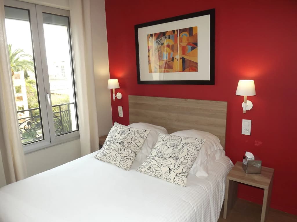Hotel Le Petit Castel - Miniature 6