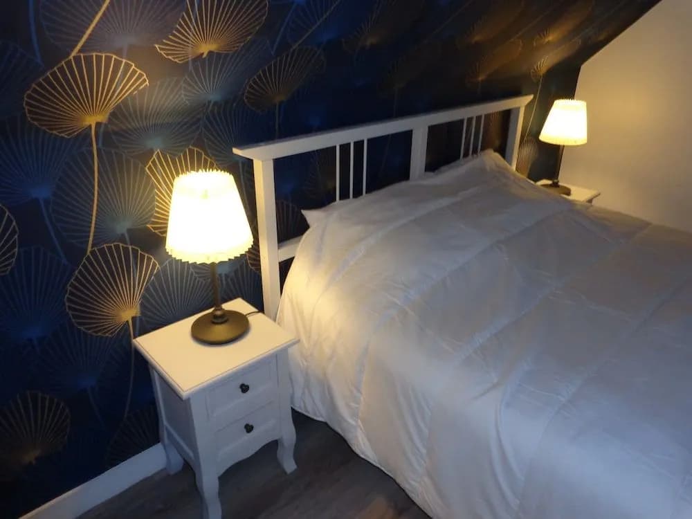 La CHAMBRE - Miniature 4