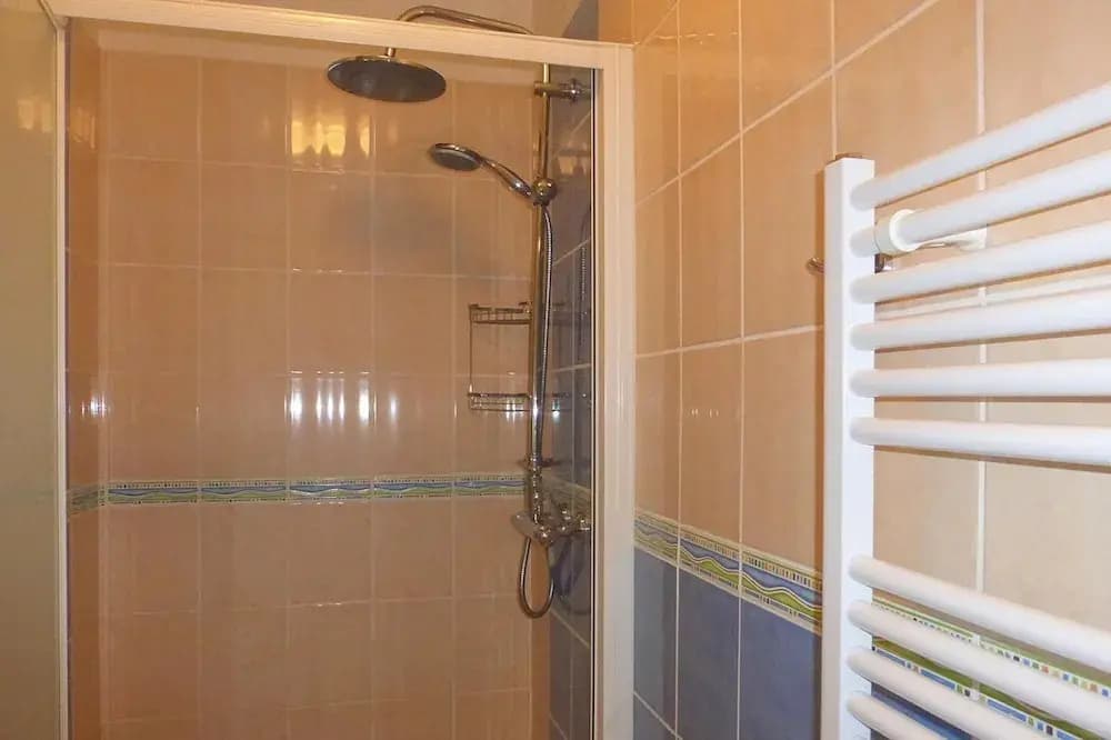 Nice Holiday Home Near the Beach, Hillion - Miniature 4