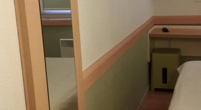 ibis budget Orly Rungis - Photo 4