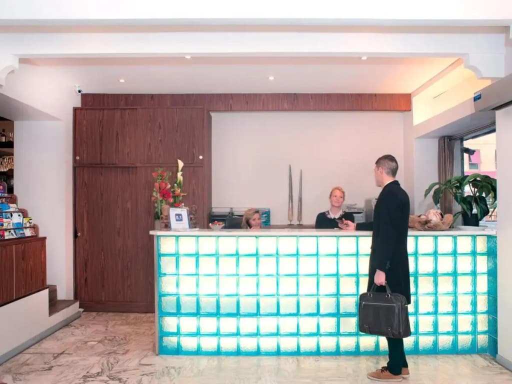 Hotel Esprit d'Azur - Photo 4