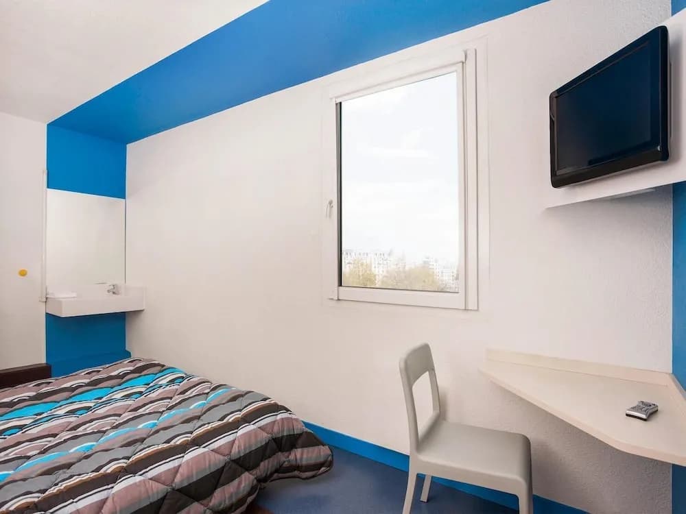 UNISOTEL ex (HOTEL F1 SAINT BRIEUC) - Miniature 2