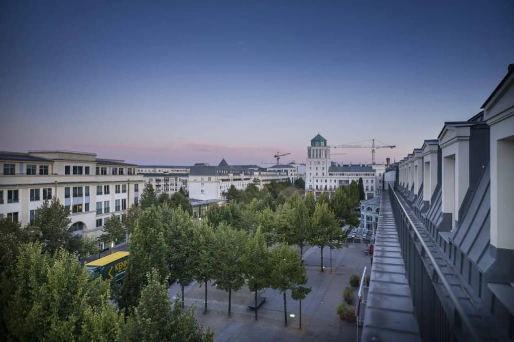 Hôtel l'Elysée Val d'Europe - Photo 1