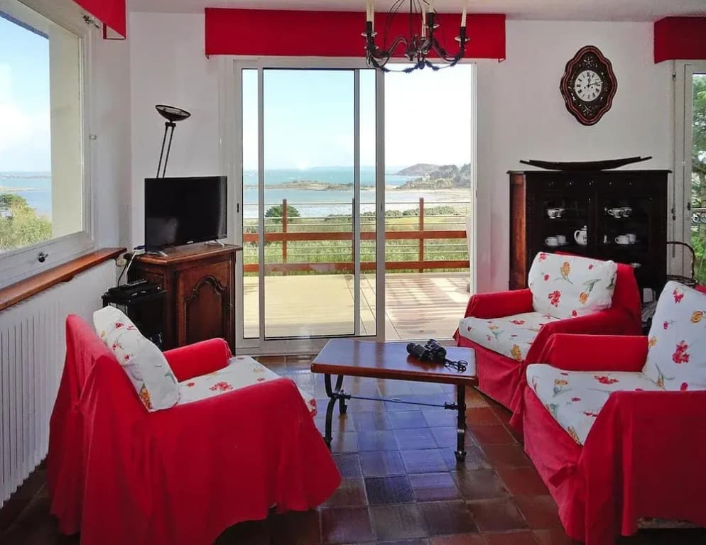 Holiday Home in Trebeurden With Sea View - Miniature 3