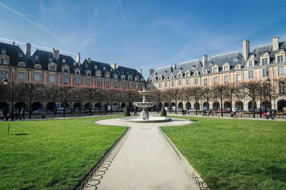 Elegant Apartment With Ac-3br-10p-place des Vosges - Photo 1