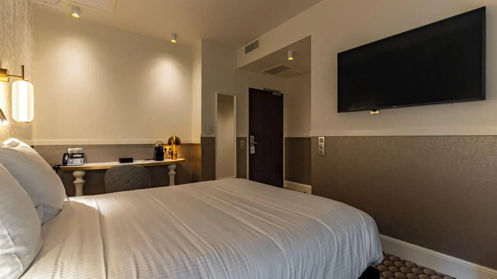 Hotel Continental - Reims - Photo 4