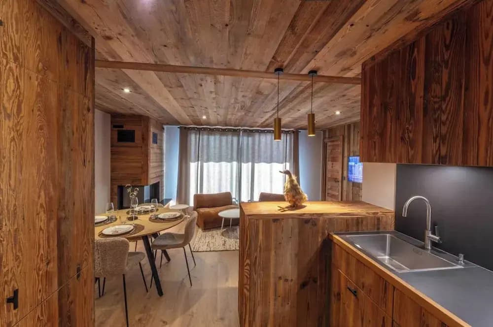 Modern 2 Bedroom Apartment, Close to ski Lifts - Miniature 7