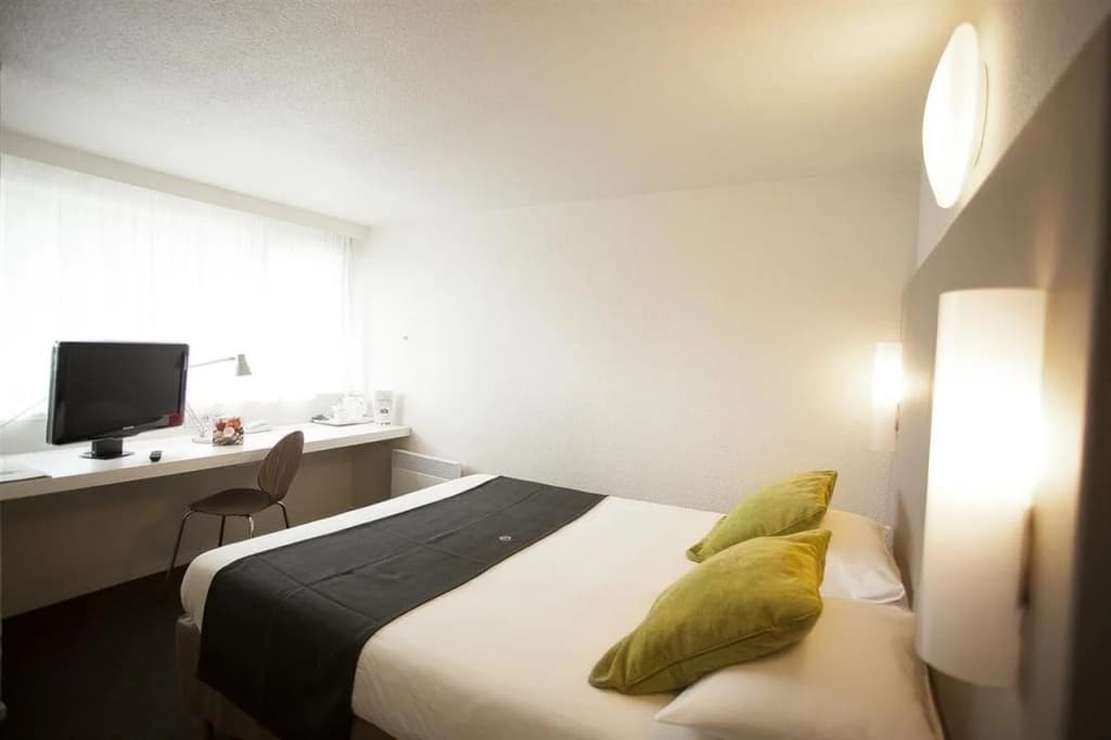 Hotel Campanile STRASBOURG - Lingolsheim - Photo 4