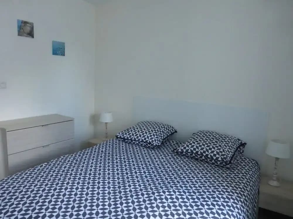 Apartment Near the Beach in Ploulec'h - Miniature 2