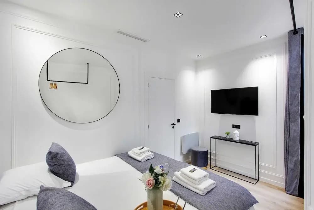 Modern Apartment - 2br/6p - Bonne Nouvelle - Miniature 8
