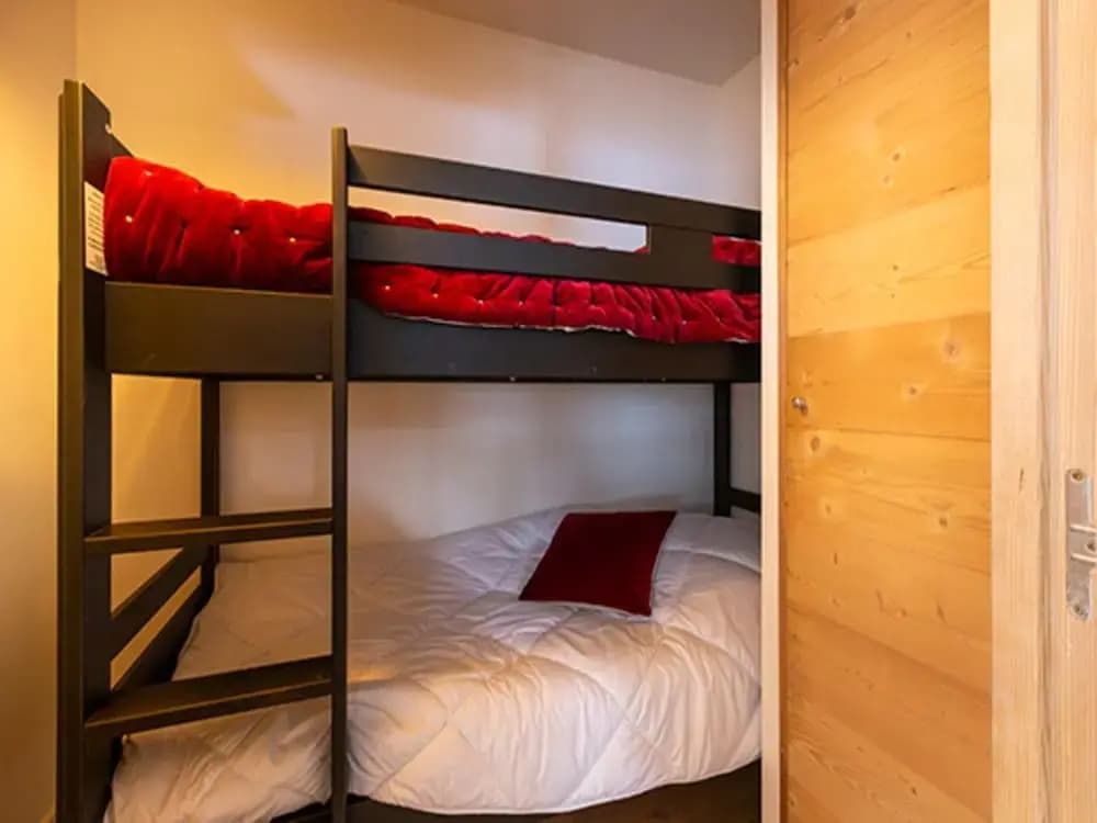 Apartment in Vaujany Near Alpe D'huez Ski Area - Photo 2