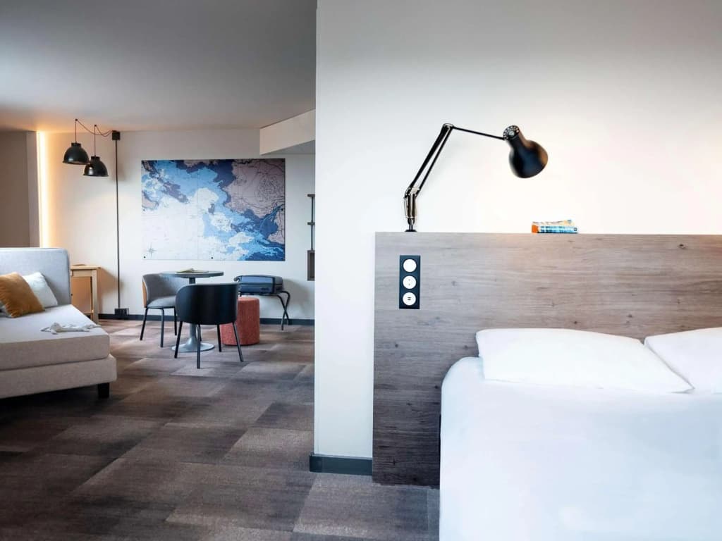 ibis Styles Saint Nazaire Centre Gare - Miniature 8