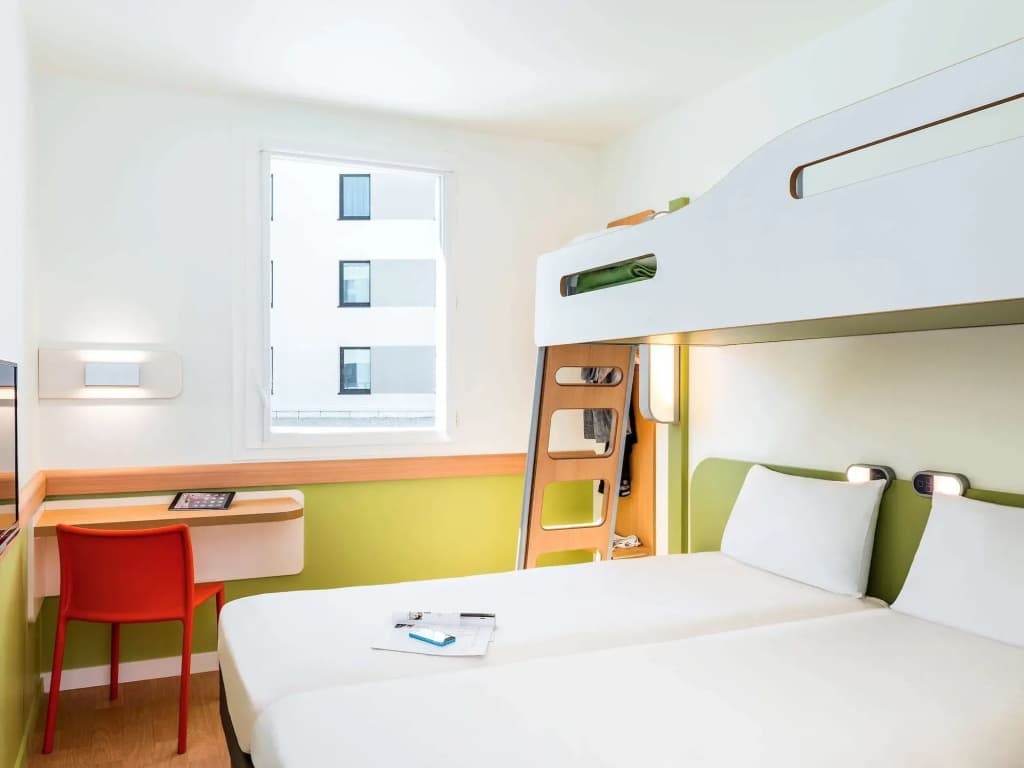 ibis budget Saint Quentin en Yvelines Velodrome - Photo 5