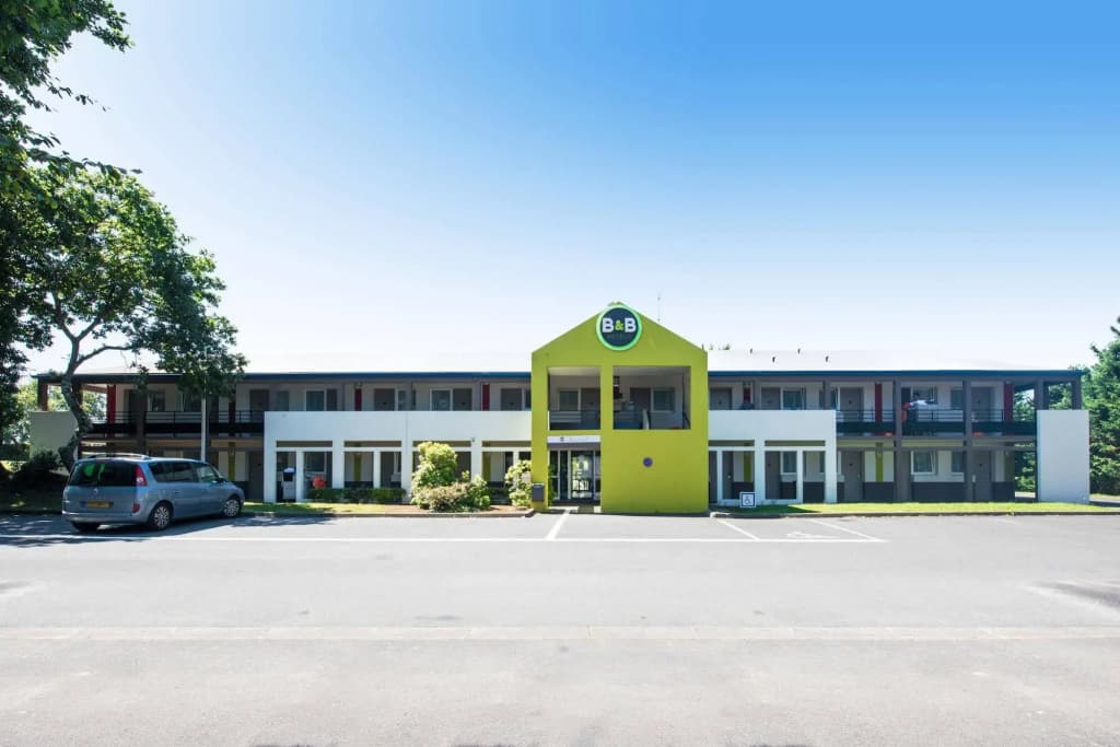 B&B HOTEL Brest Kergaradec - Photo 1
