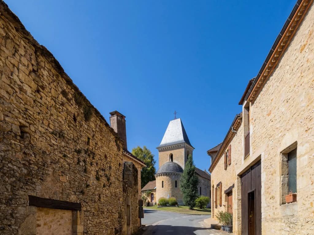 Stone holiday home in Saint Cernin de l Herm with pool - Photo 1