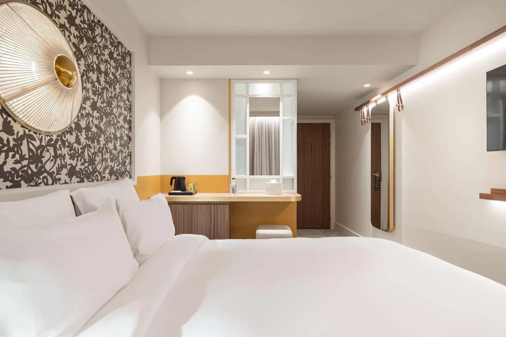 Hotel Yac Paris Clichy, A Member Of Radisson Individuals - Photo 2