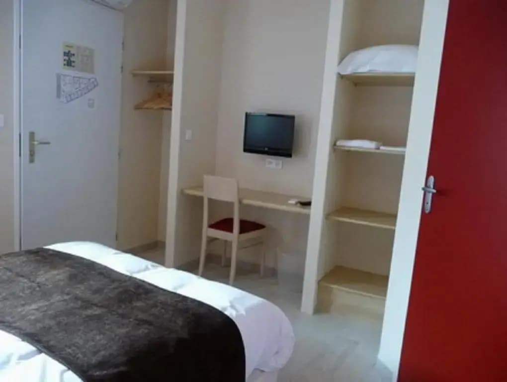 La Godiniere - Photo 2