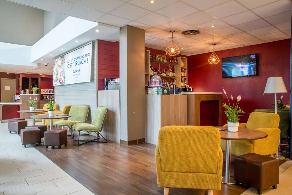 Hotel Campanile Nogent Sur Marne - Photo 2