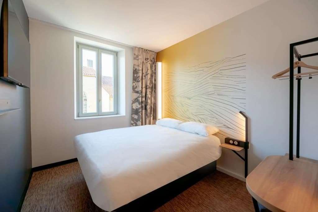B&B HOTEL Toulon Centre Gare - Miniature 6