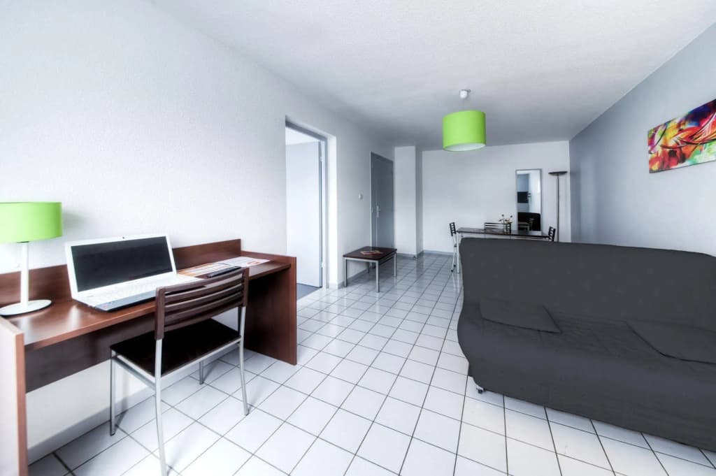 Comfort Aparthotel Besancon La City - Photo 4