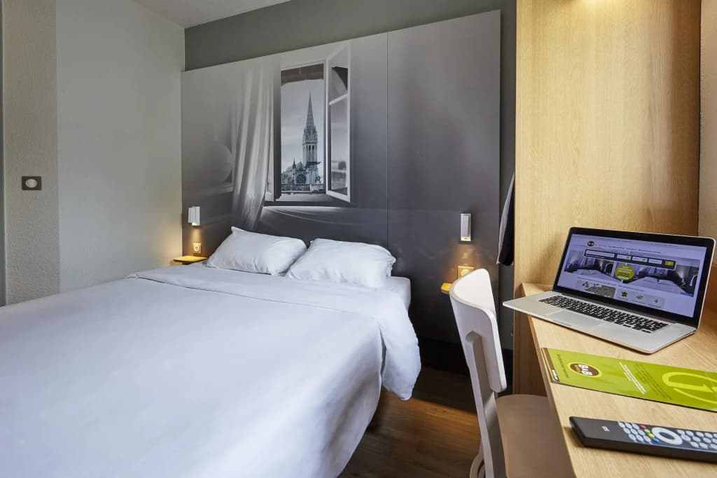 B&B HOTEL Caen Mémorial - Photo 4
