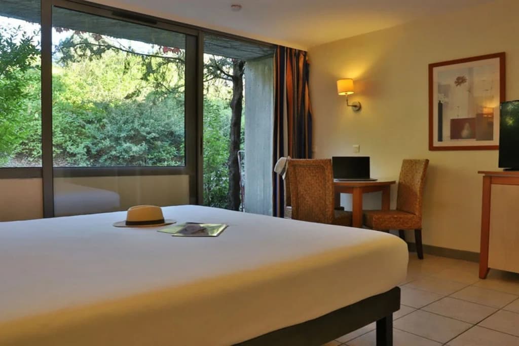 SOWELL HOTELS Ardèche - Photo 4
