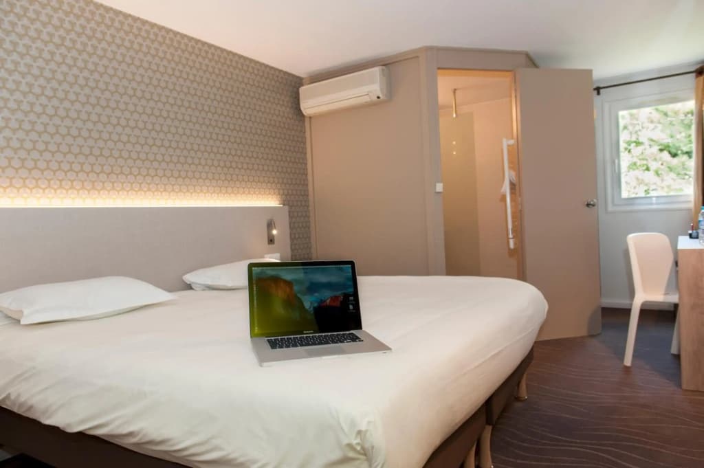 Brit Hotel Avignon Sud - Photo 1