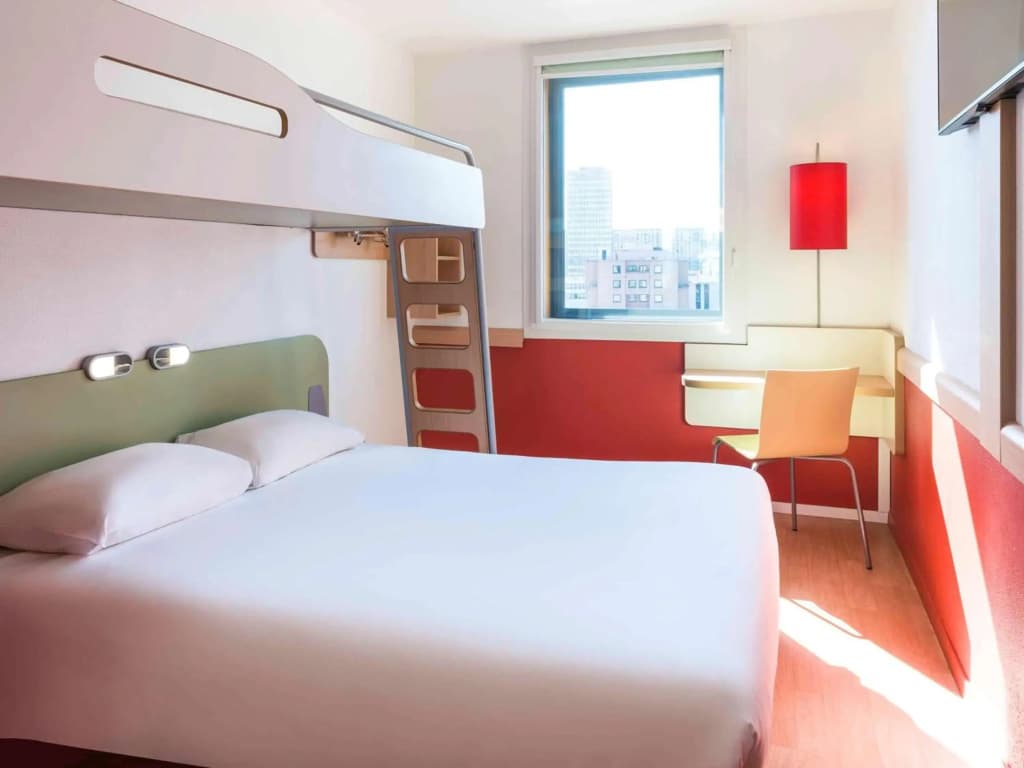 ibis budget Lyon Centre - Gare Part-Dieu - Photo 2